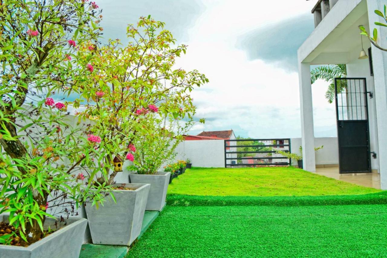 Furnished Apartment At Colombo Suburbs Nawala 拉夏吉里雅 外观 照片